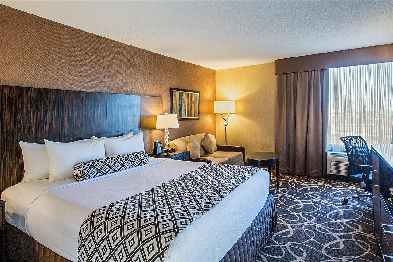 Crowne Plaza Newark Airport By Ihg Hotel Elizabeth