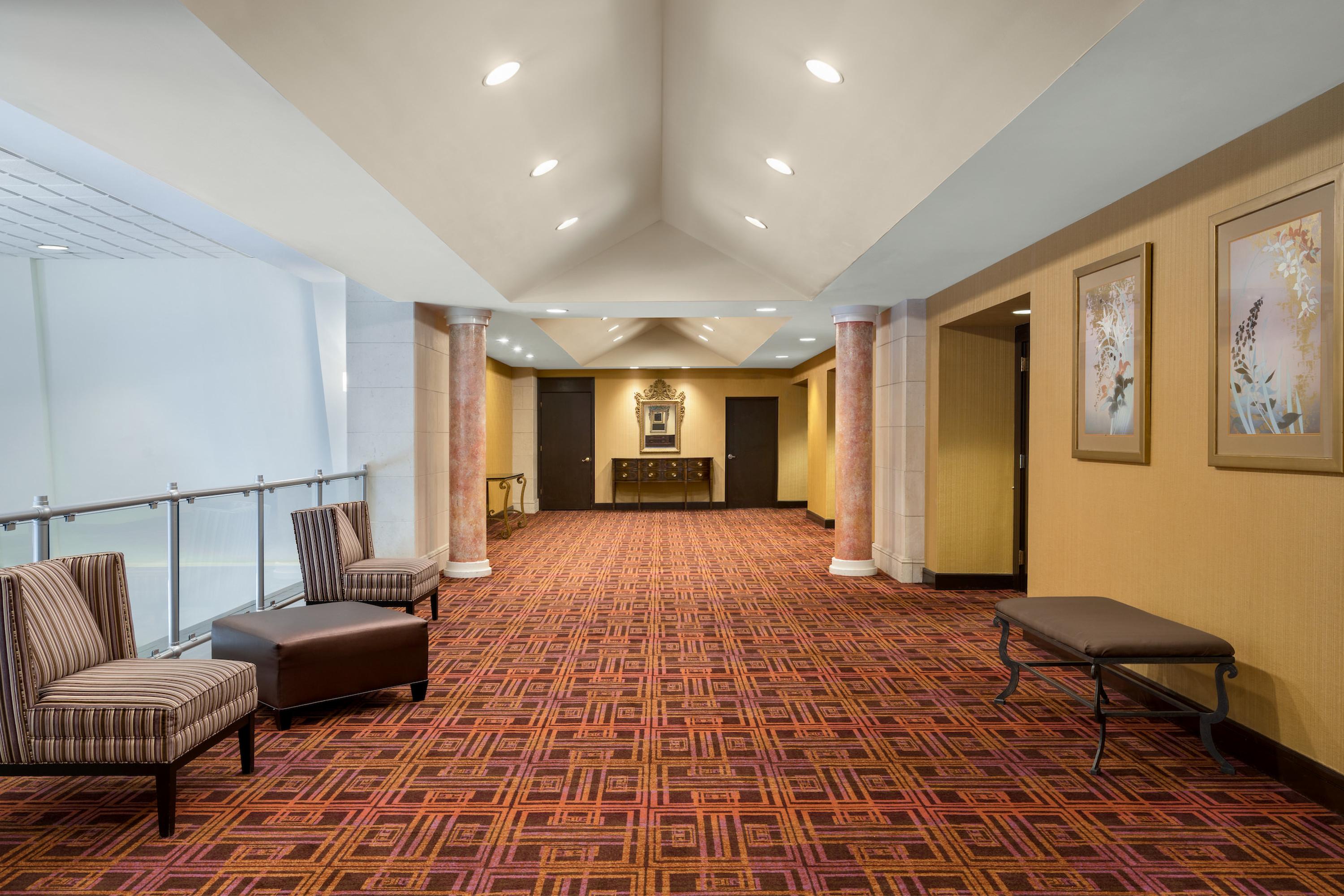 Crowne Plaza By Ihg Hotel
