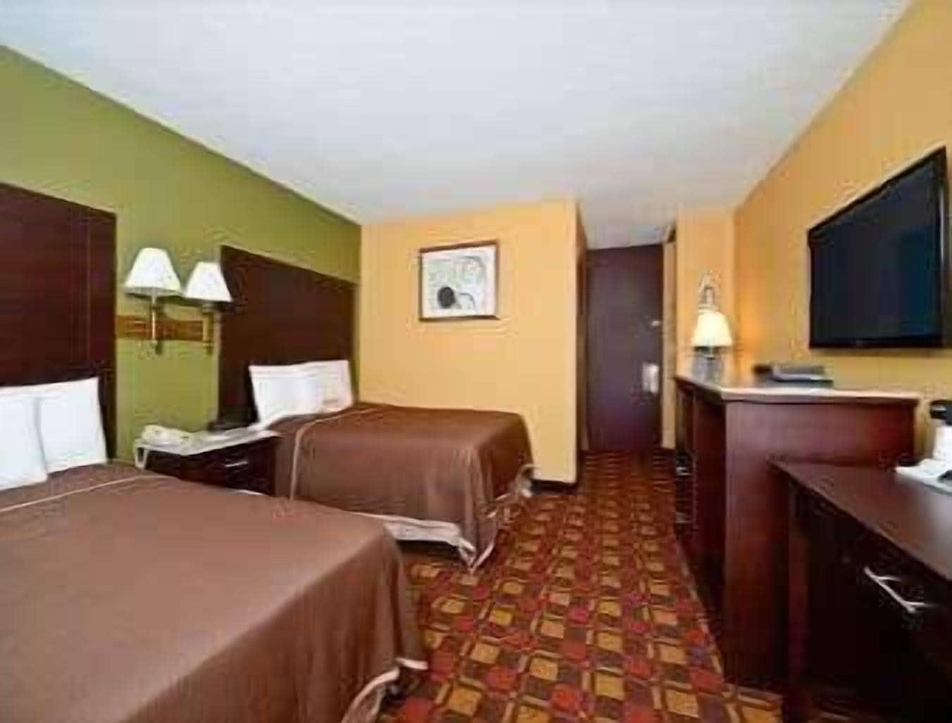 Hotel Howard Johnson By Wyndham Nj Clifton