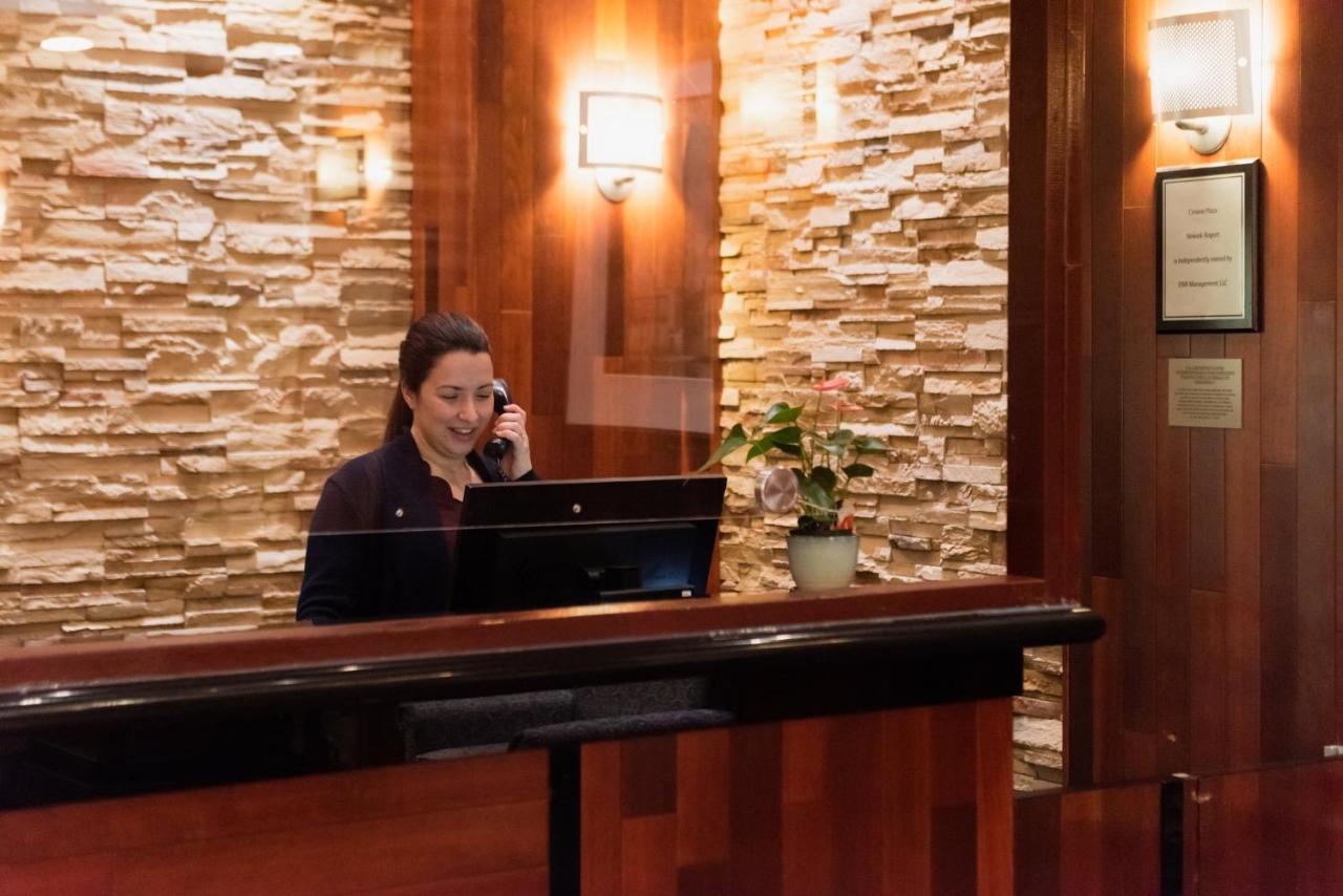 Crowne Plaza Newark Airport By Ihg Hotel 4*