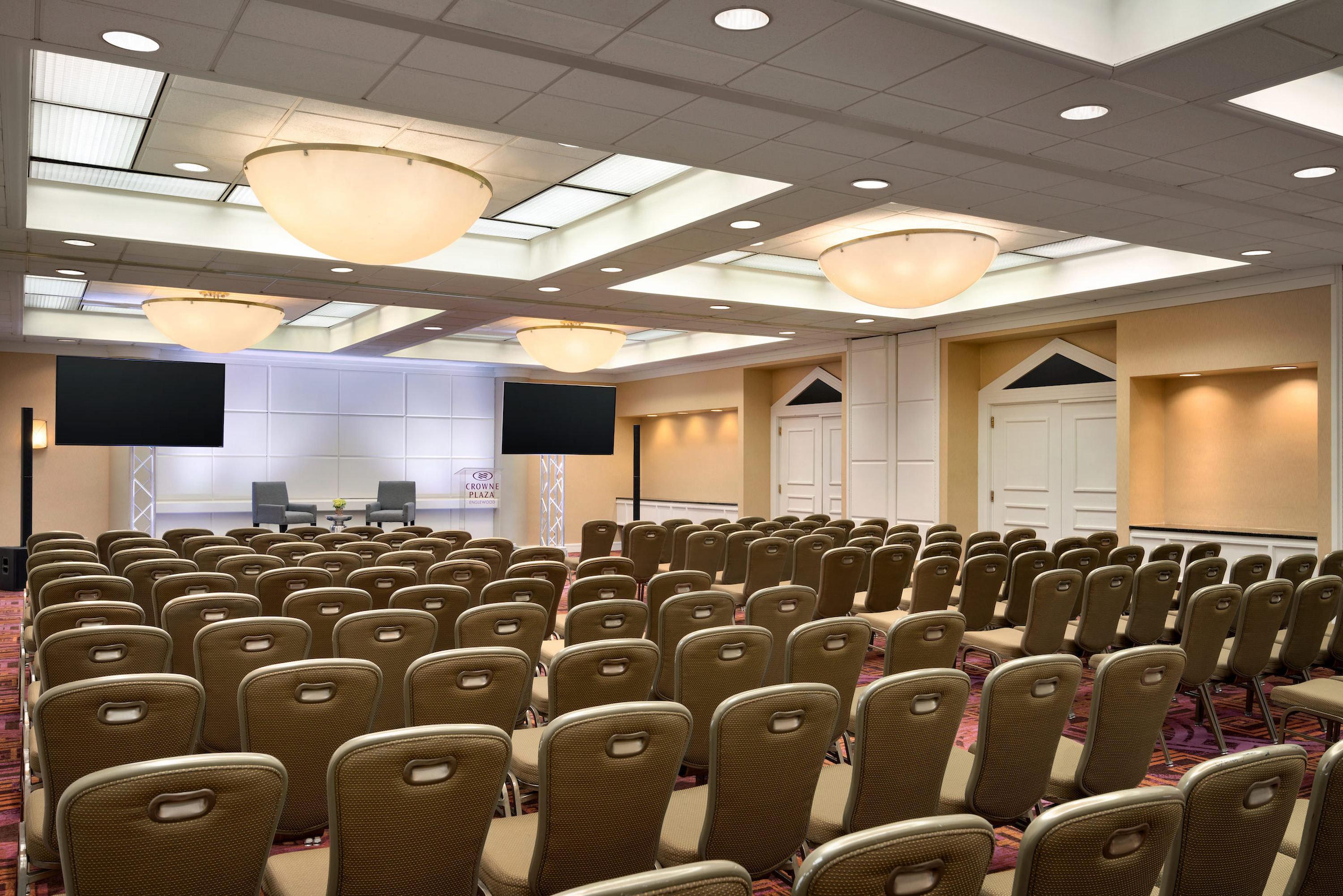 Crowne Plaza By Ihg Englewood