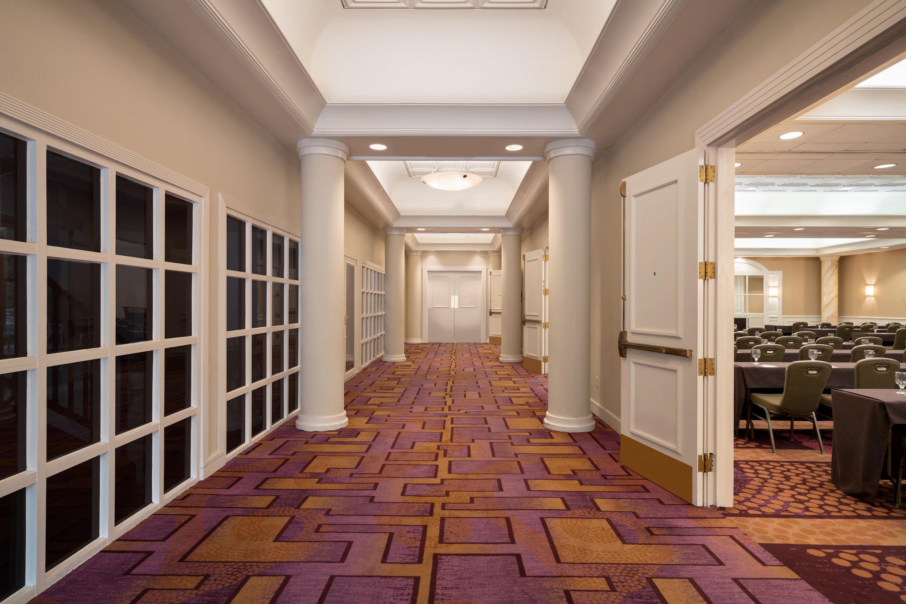 Crowne Plaza By Ihg Hotel