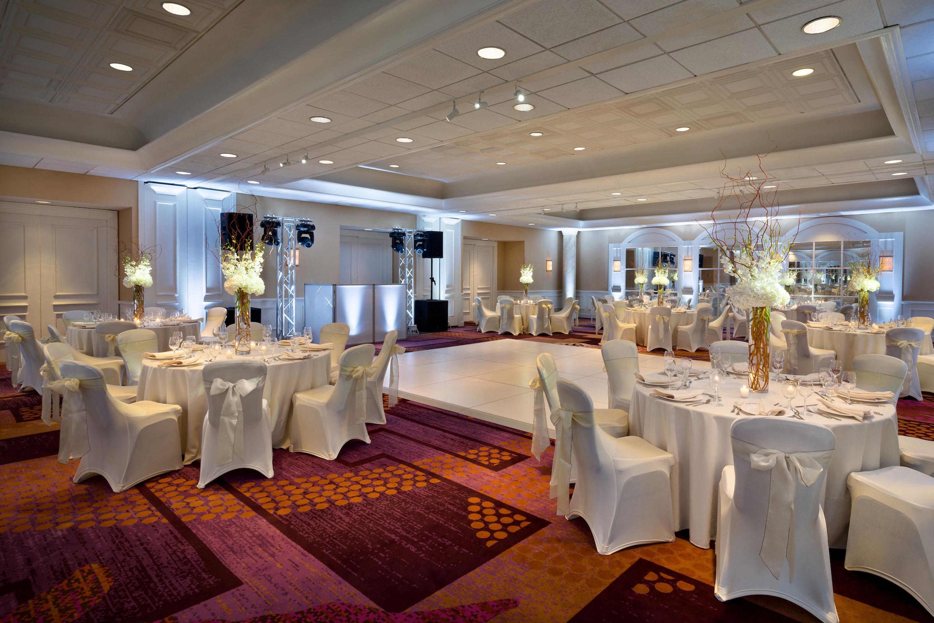 Crowne Plaza By Ihg Hotel Englewood
