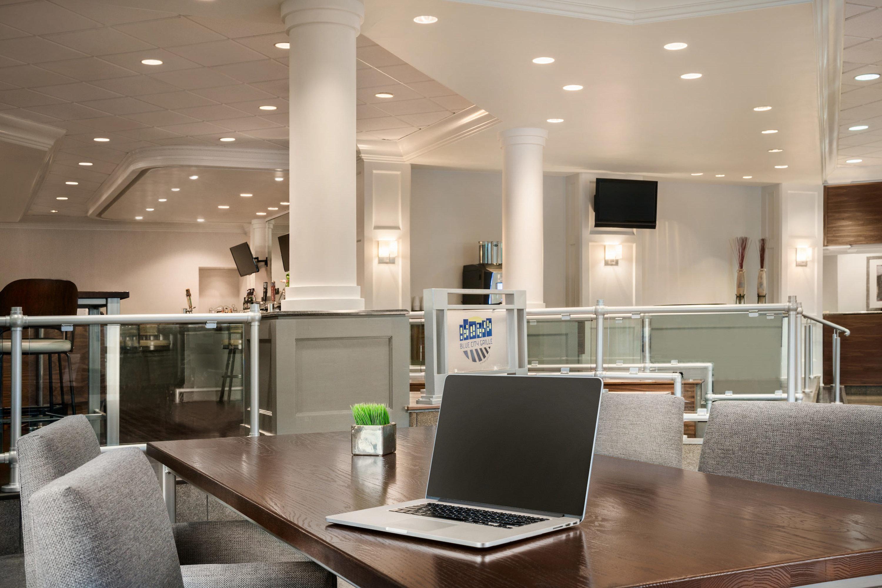 Crowne Plaza By Ihg Hotel