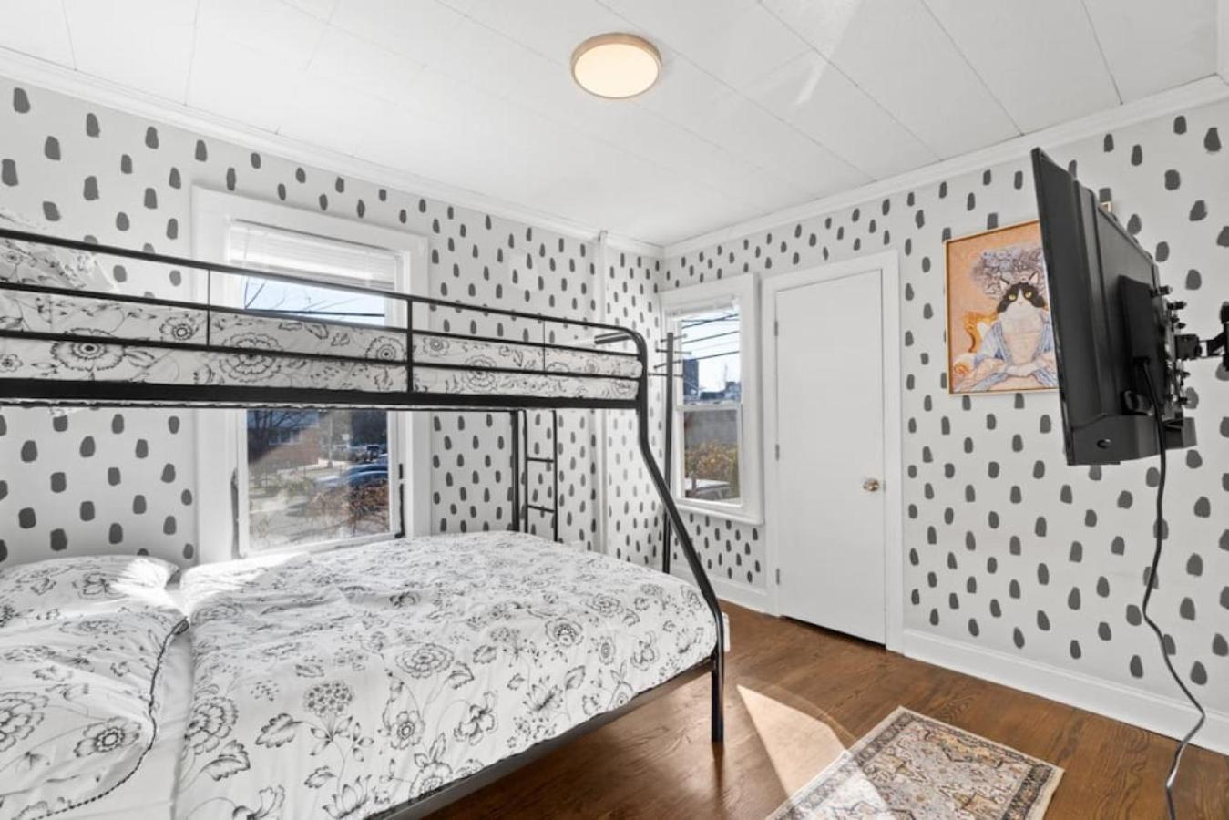 The Whimsical Estate Holiday home
