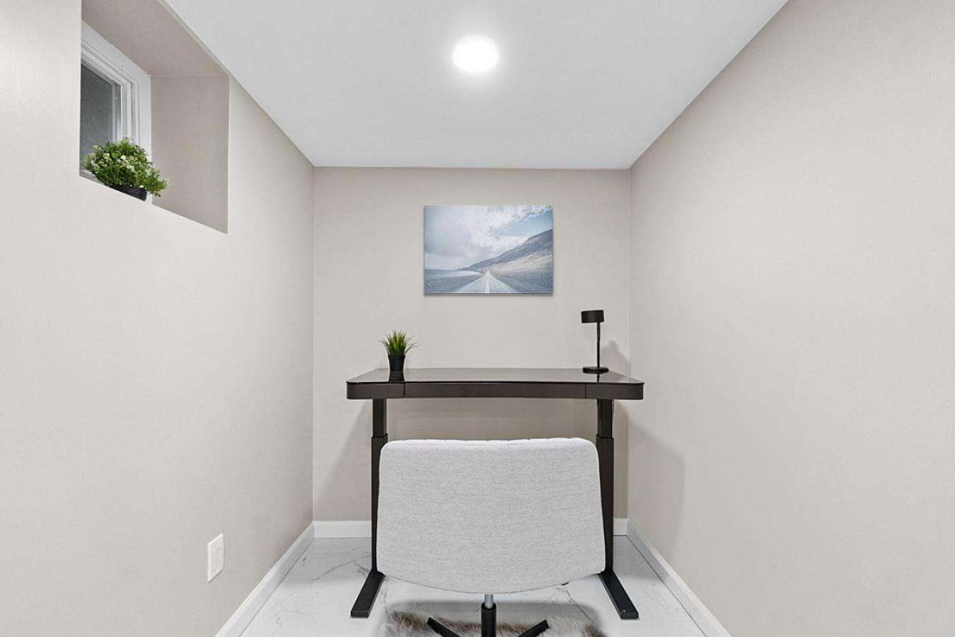 Lux White Marble Retreat Near Nyc Bayonne