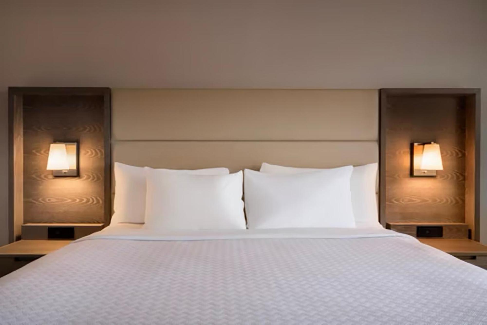 Hotel Crowne Plaza By Ihg 4*