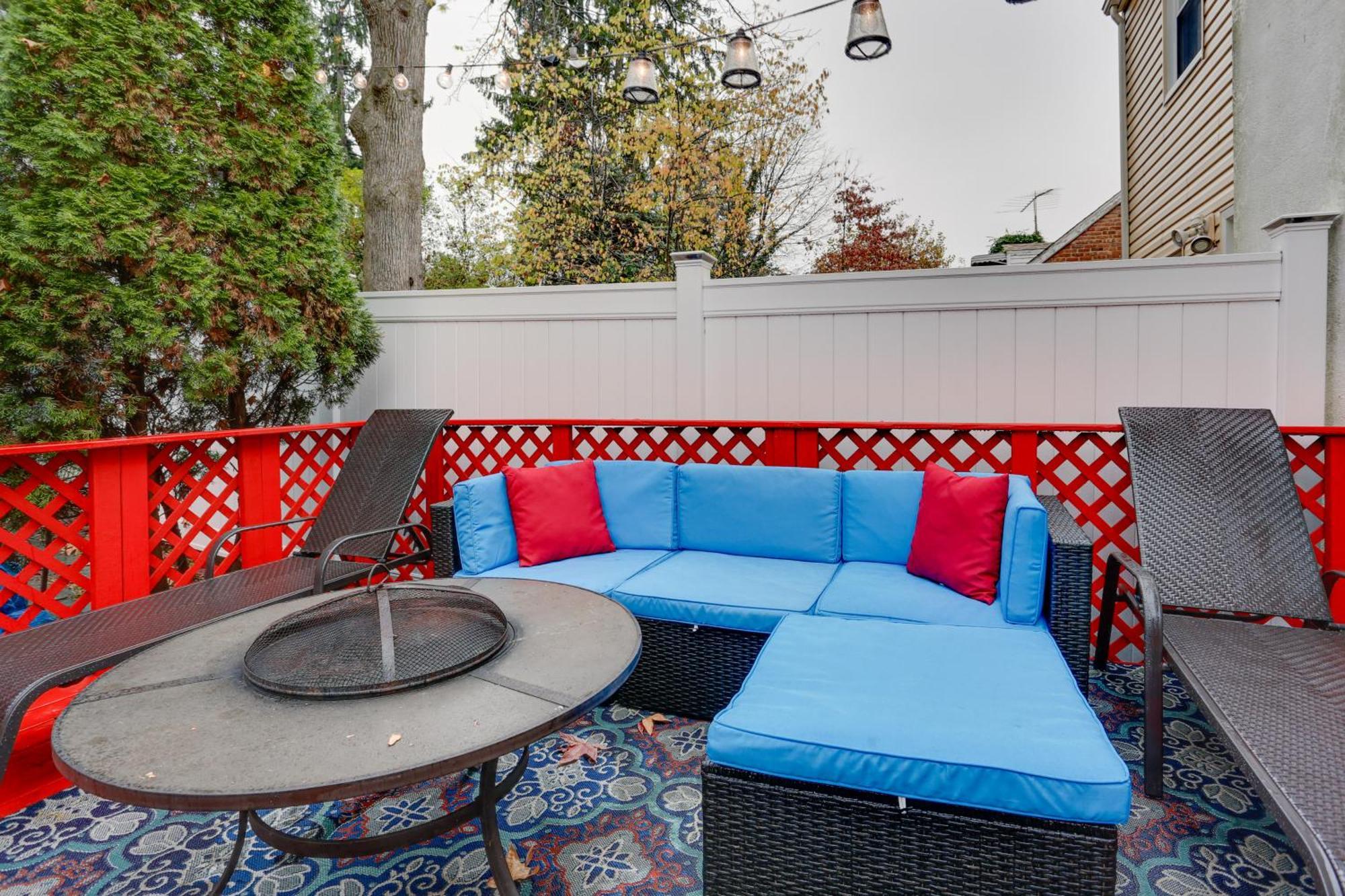 Holiday home With Deck And Fire Pit, 16 Mi To Nyc!