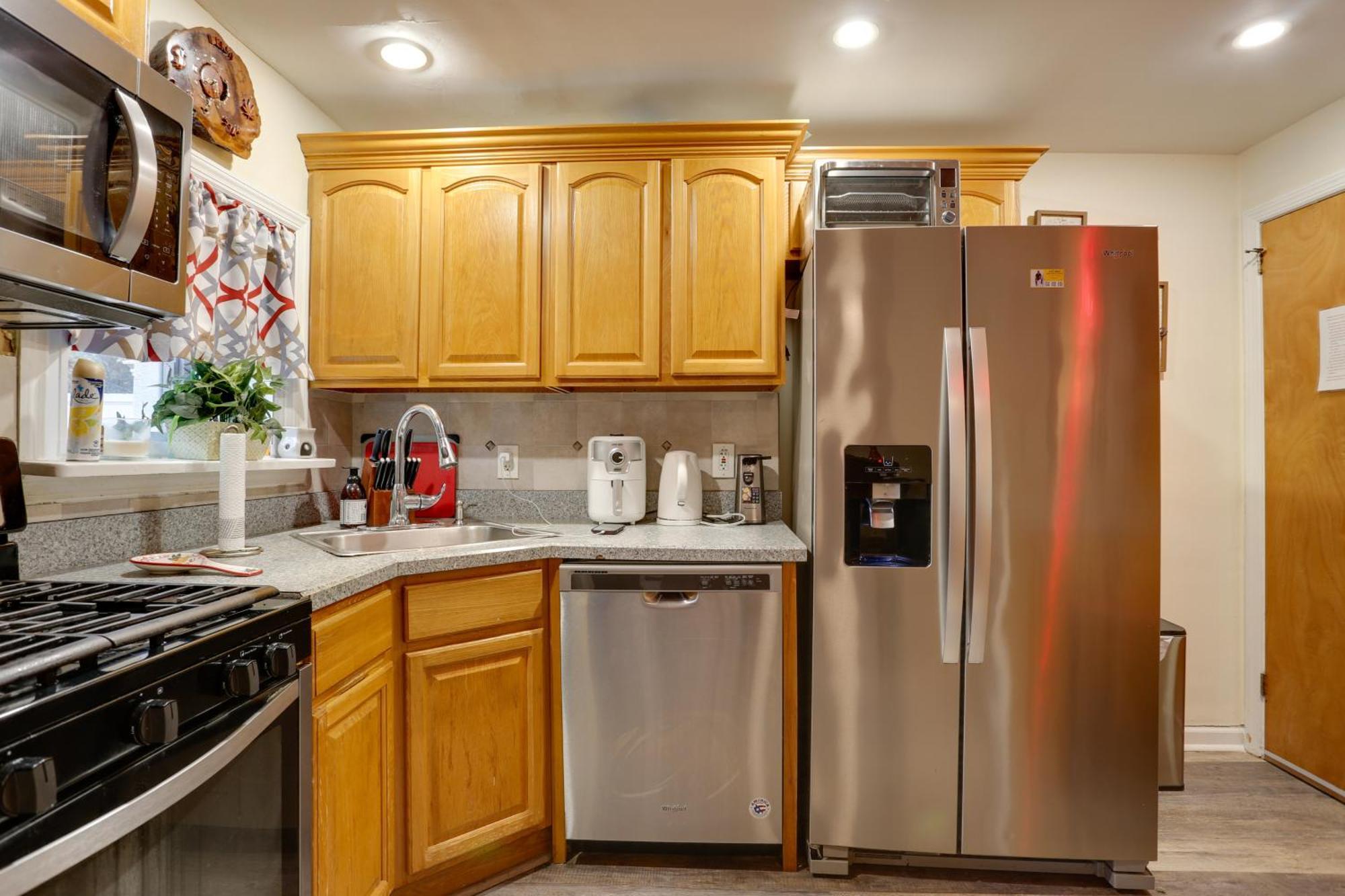 Holiday home With Deck And Fire Pit, 16 Mi To Nyc! Newark