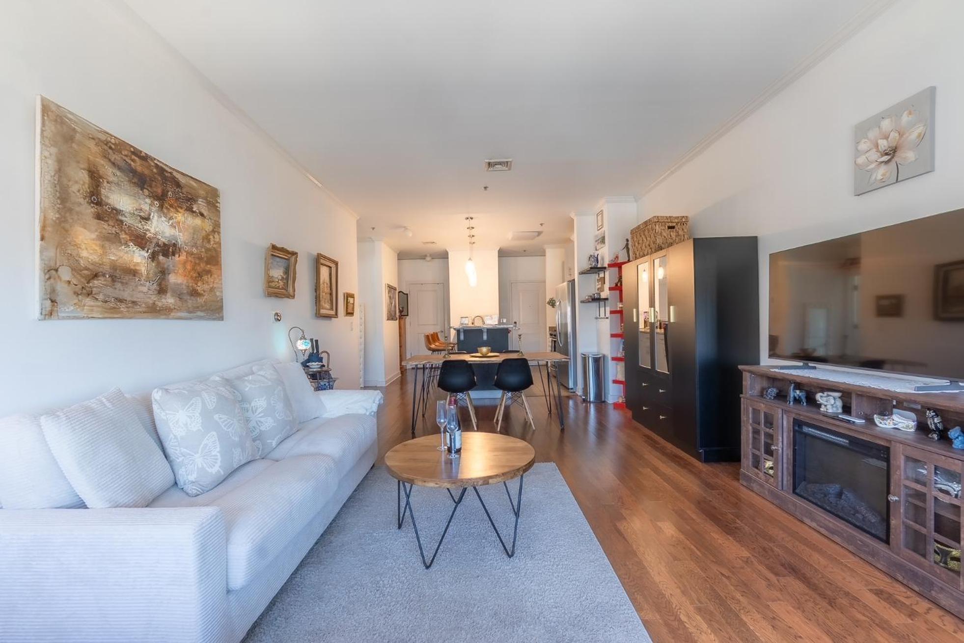 Private Bedroom Near Nyc W Access To A Shared Kitchen, Living & Bathroom, On-site Gym Hospedagem domiciliar