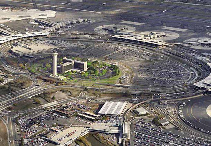Liberty International Airport Marriott Newark