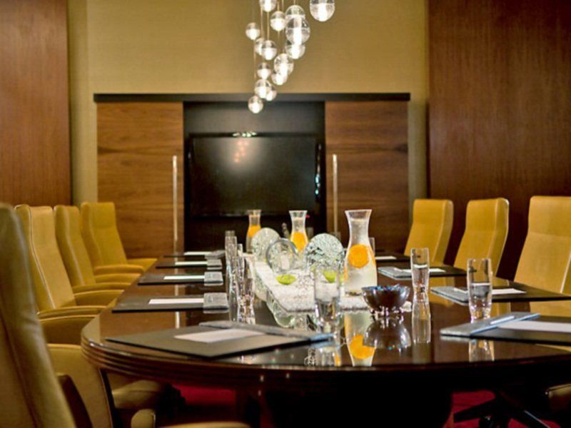 Hotel Renaissance Newark Airport Elizabeth