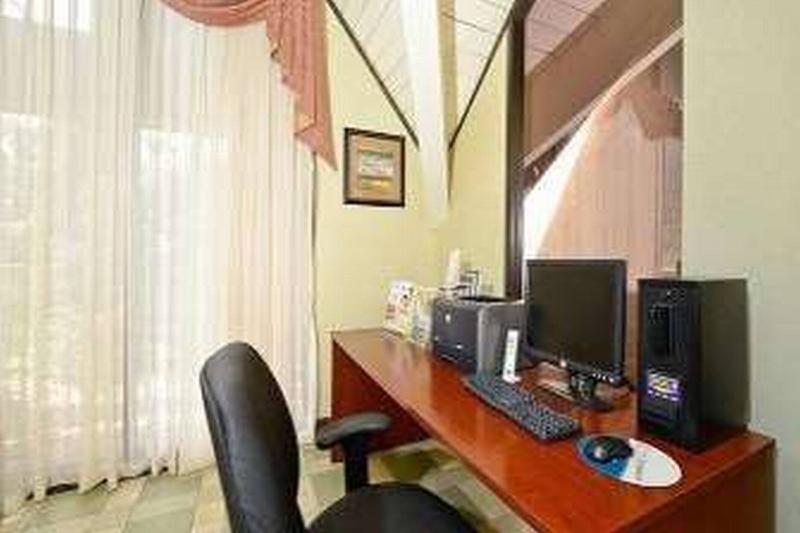 Howard Johnson By Wyndham Nj 3* Clifton