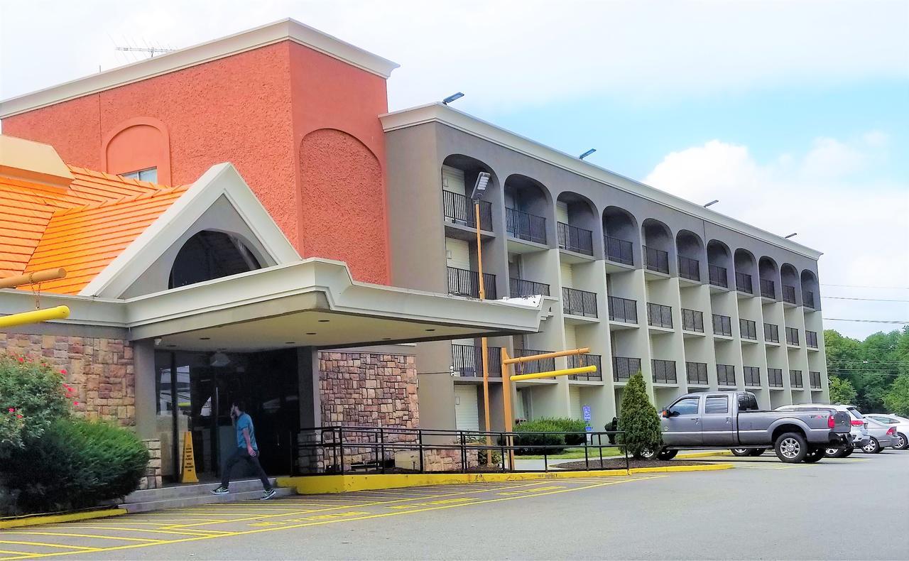 Howard Johnson By Wyndham Nj 3*