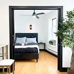 Boutique Studio Apartment On Grand Ave