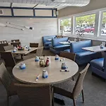 Admiral Resort Motel