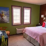 Daddy O Hotel