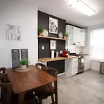 Hoboken 15 Min Train To Manhattan Full Kitchen