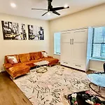 2Br,2Bath, 4Beds, Sleeps 6, 10 Min To Nyc, 10 Min To Path