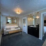 Chateau Inn And Suites