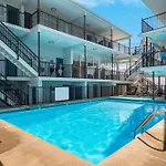Hotel Cabana Oceanfront/Boardwalk
