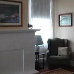 First Floor, 2 Bedrm 2 Bath, Sleeps 6, Parking Available, Walk To Beach & Shop