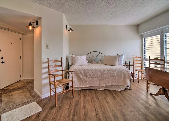 Welcoming Brigantine Condo With Ocean Views!
