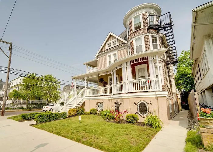 Charming Ocean City Apartment Less Than 1 Mi To Boardwalk!