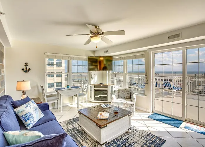 North Wildwood Condo - Beach Across Street!