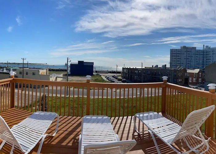 Seaside Escape - 1 Block From Beach And Boardwalk