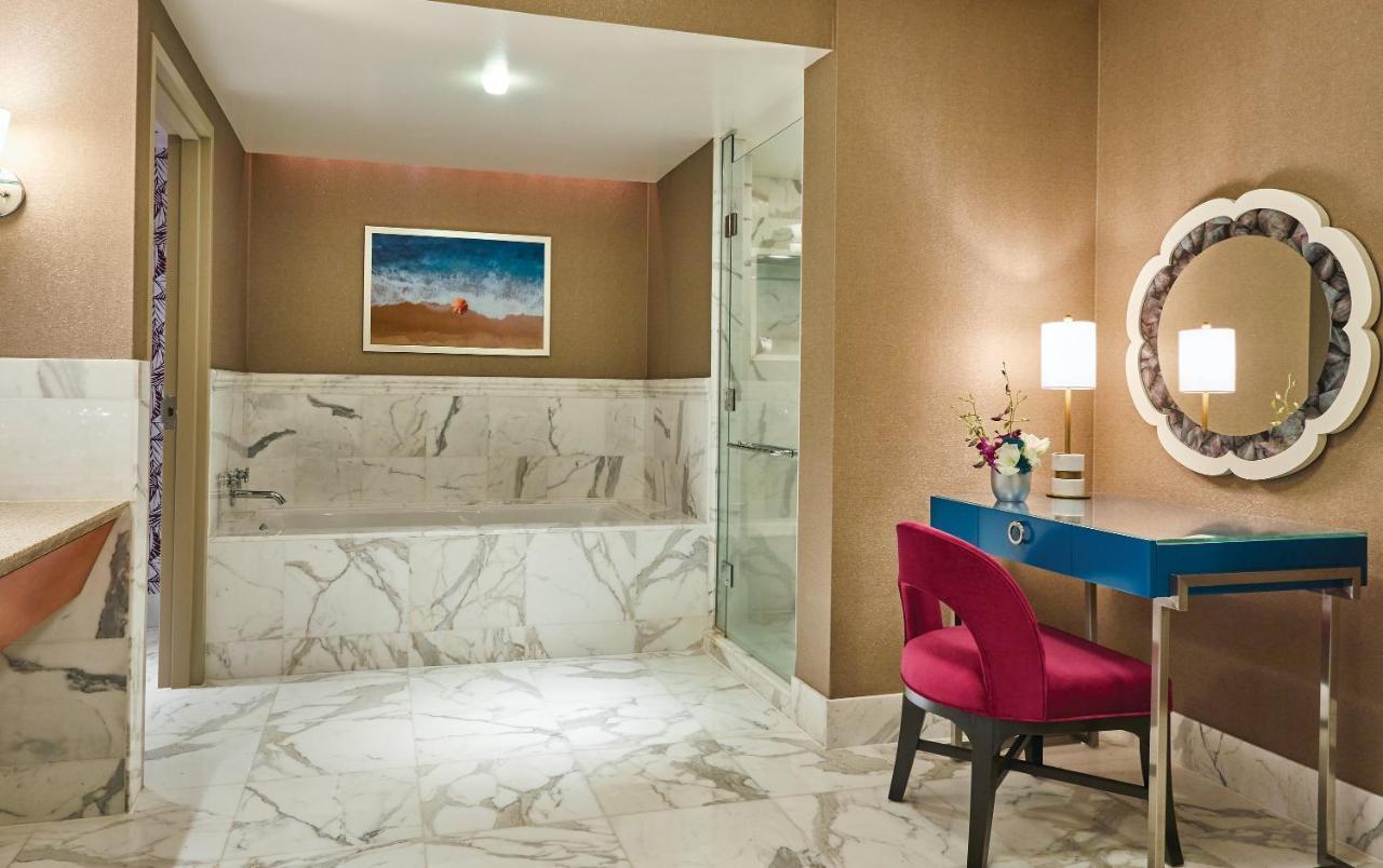 Borgata Casino & Resort 4*