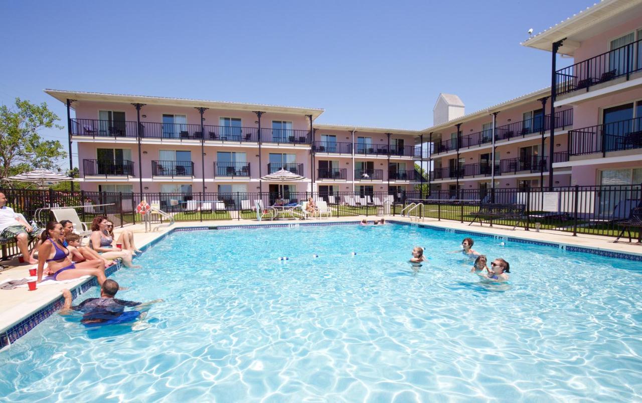 Periwinkle Hotel
