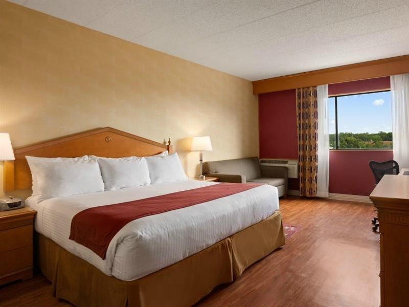 Ramada By Wyndham 4*