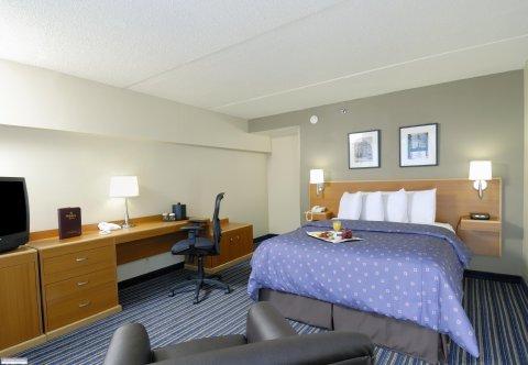 By Ihg Princeton