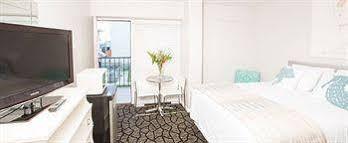 Periwinkle Hotel