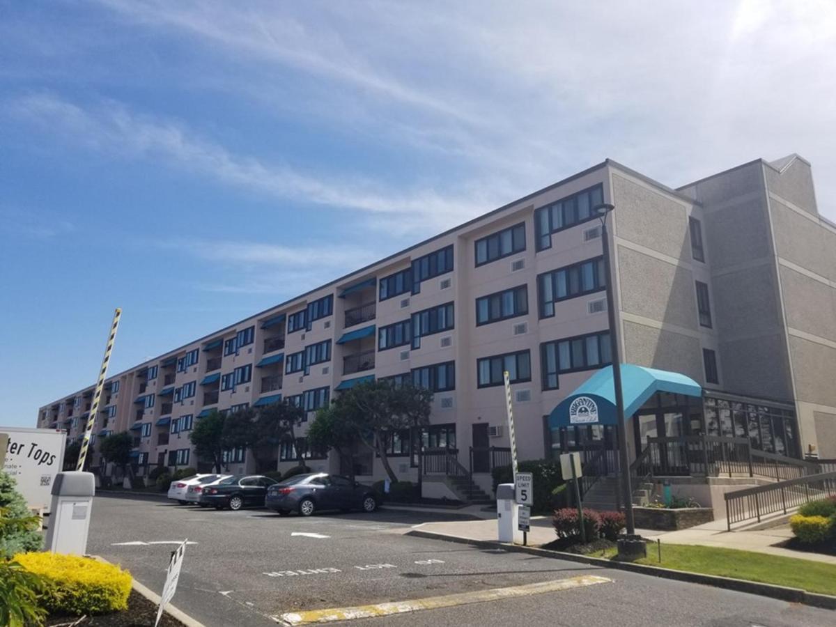 Beach Club New Jersey * Brigantine