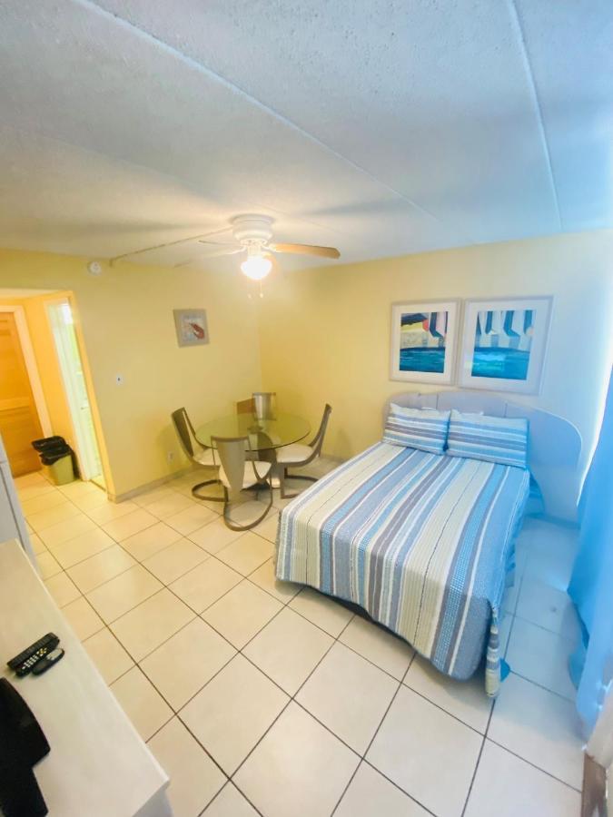 Madrid Ocean Front Condominium Motel 3*