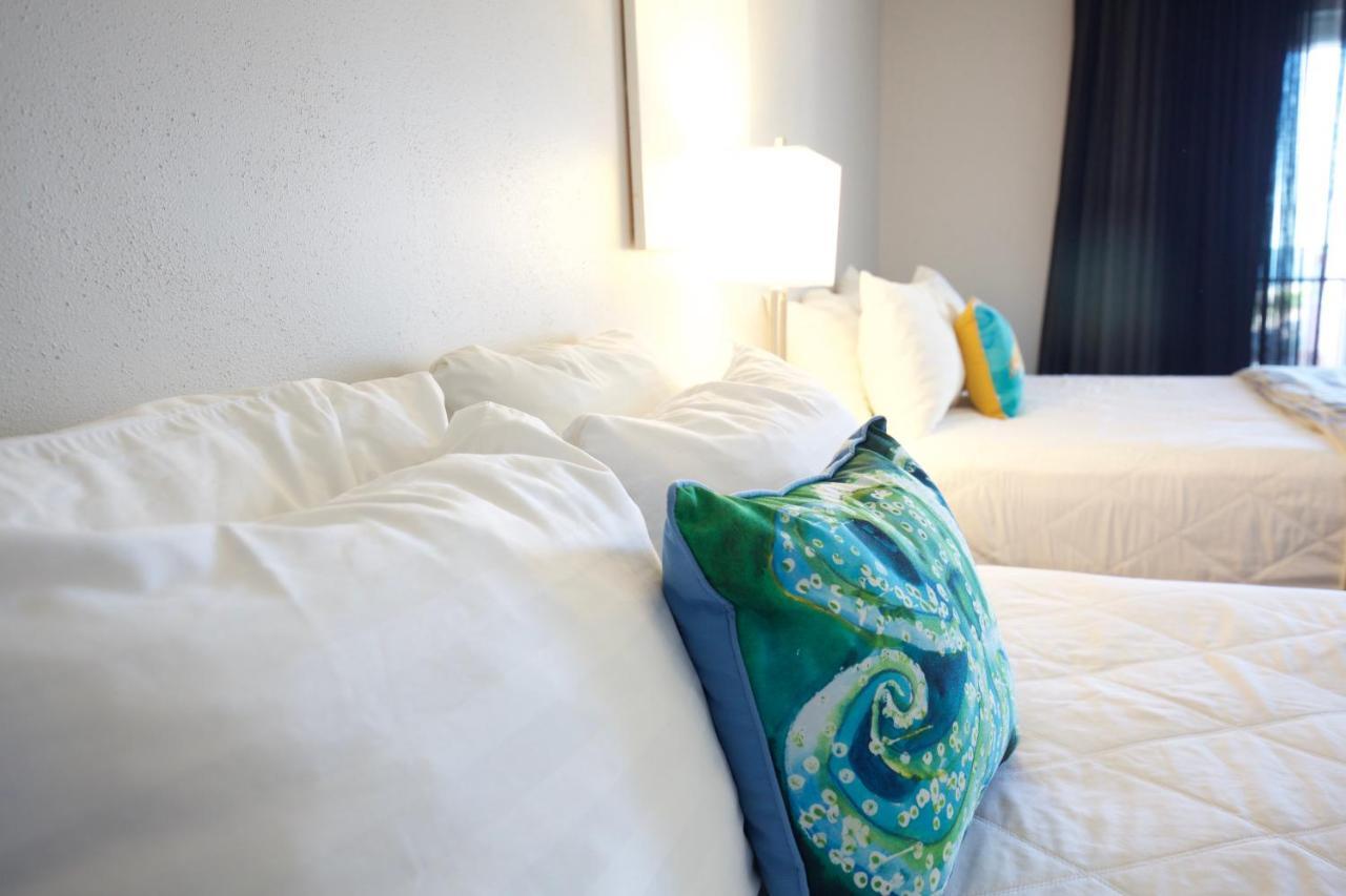 Periwinkle 3* Cape May