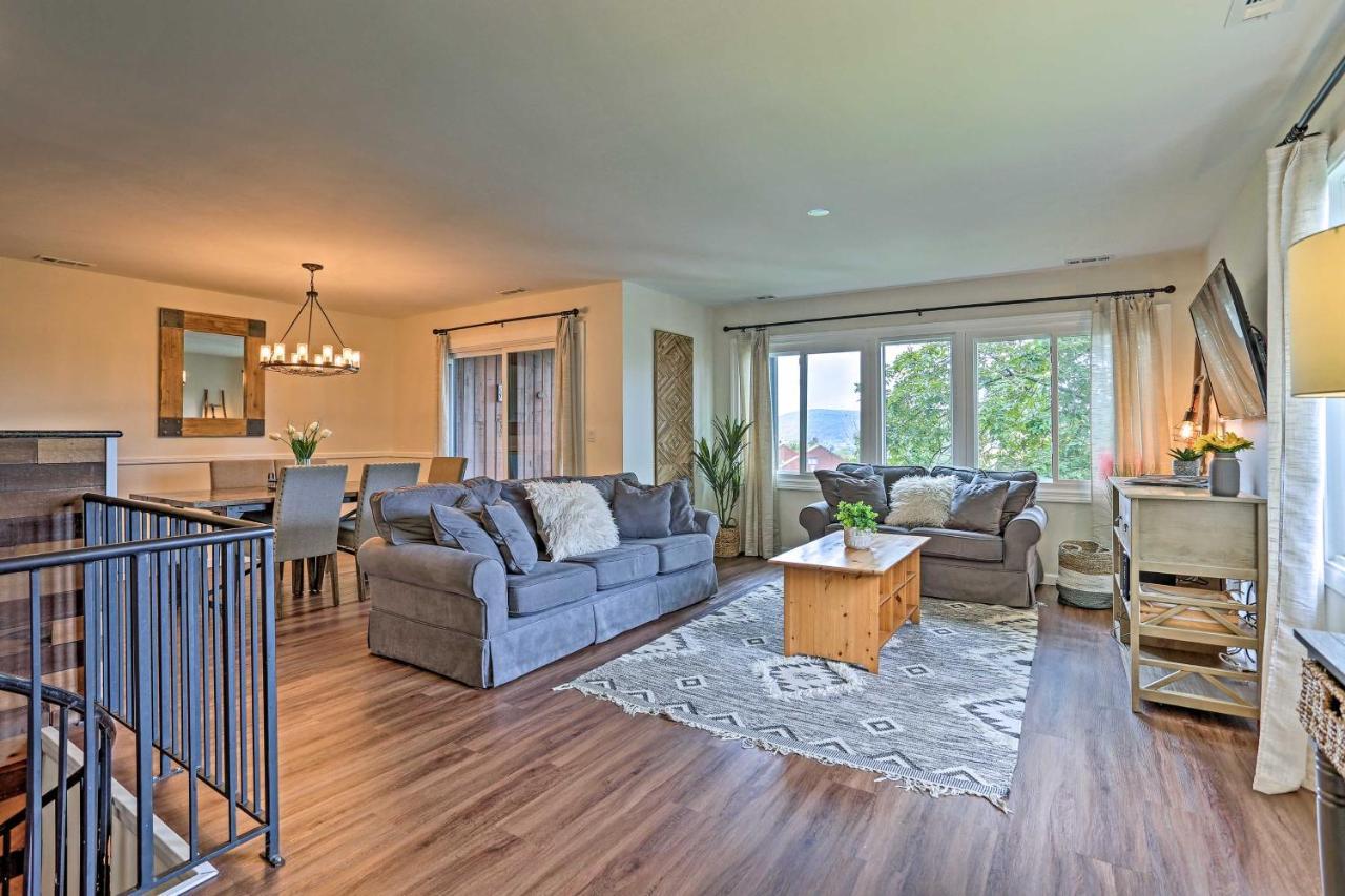 With Deck, Near Appalachian Trail! Apartamento Vernon