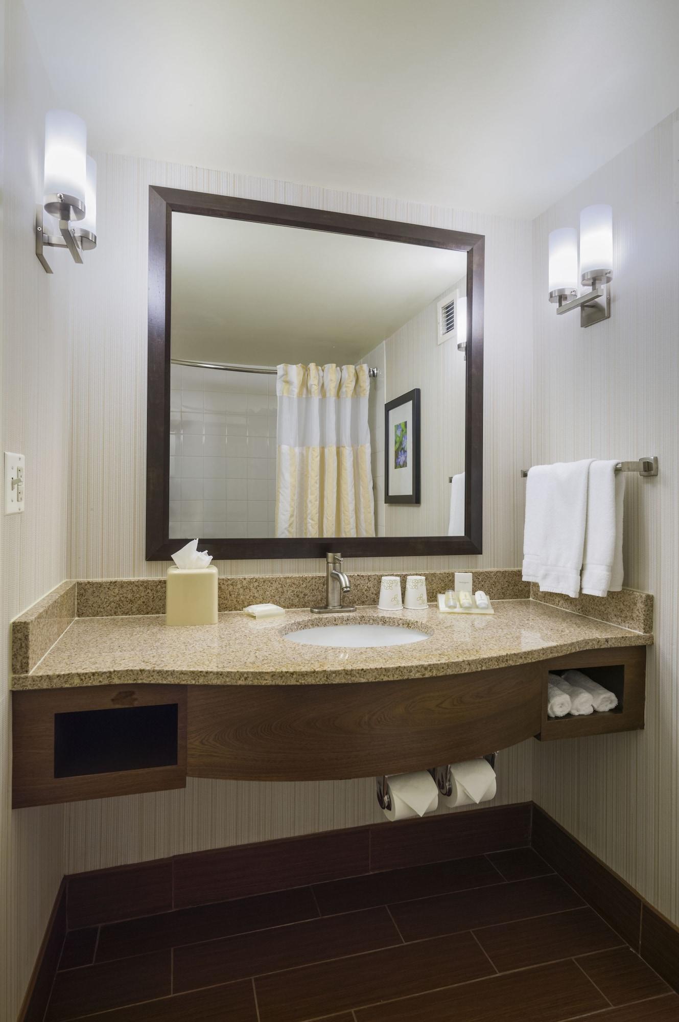 Hilton Garden Edison/raritan Center Hotel