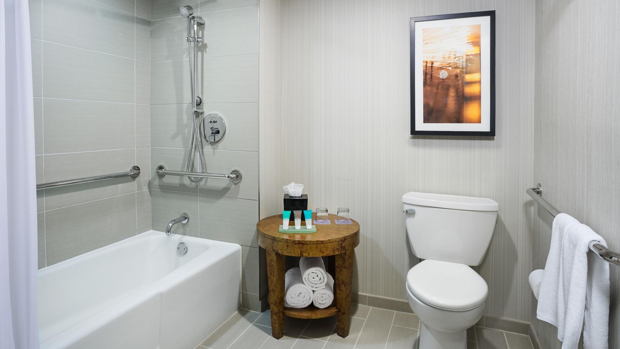 Hyatt Regency Hotel 4*