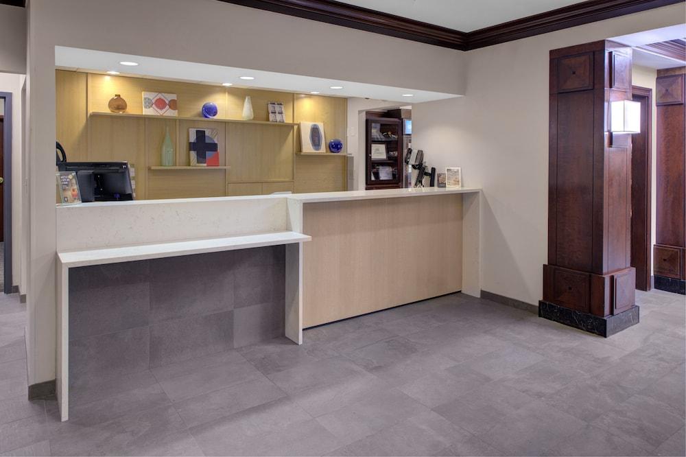 Hyatt House Parsippany Hotel 3*