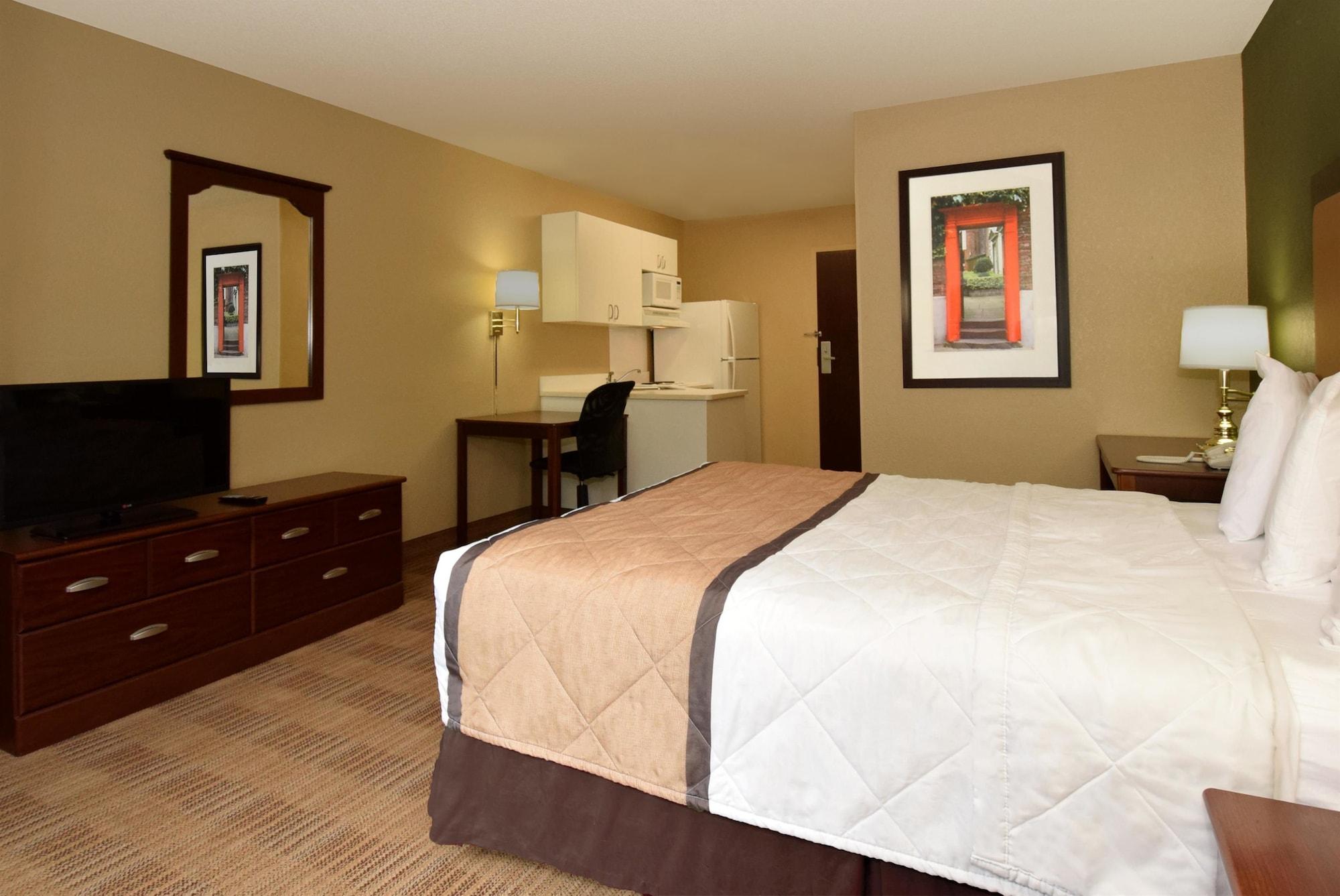Hotel Extended America - - Raritan Center 2*