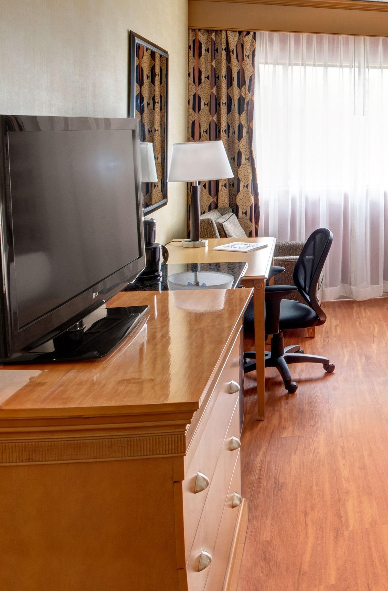 Ramada By Wyndham 4*