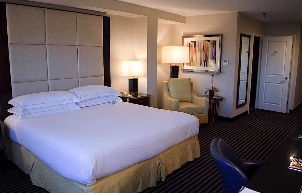 Hotel Apa Woodbridge Iselin