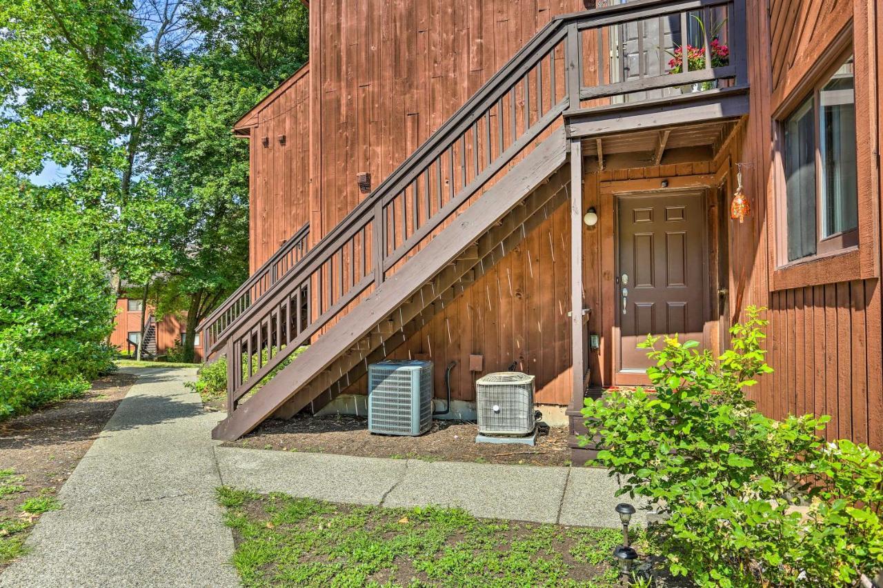 Sun-lit Less Than 2 Mi To Resort! Apartment Vernon