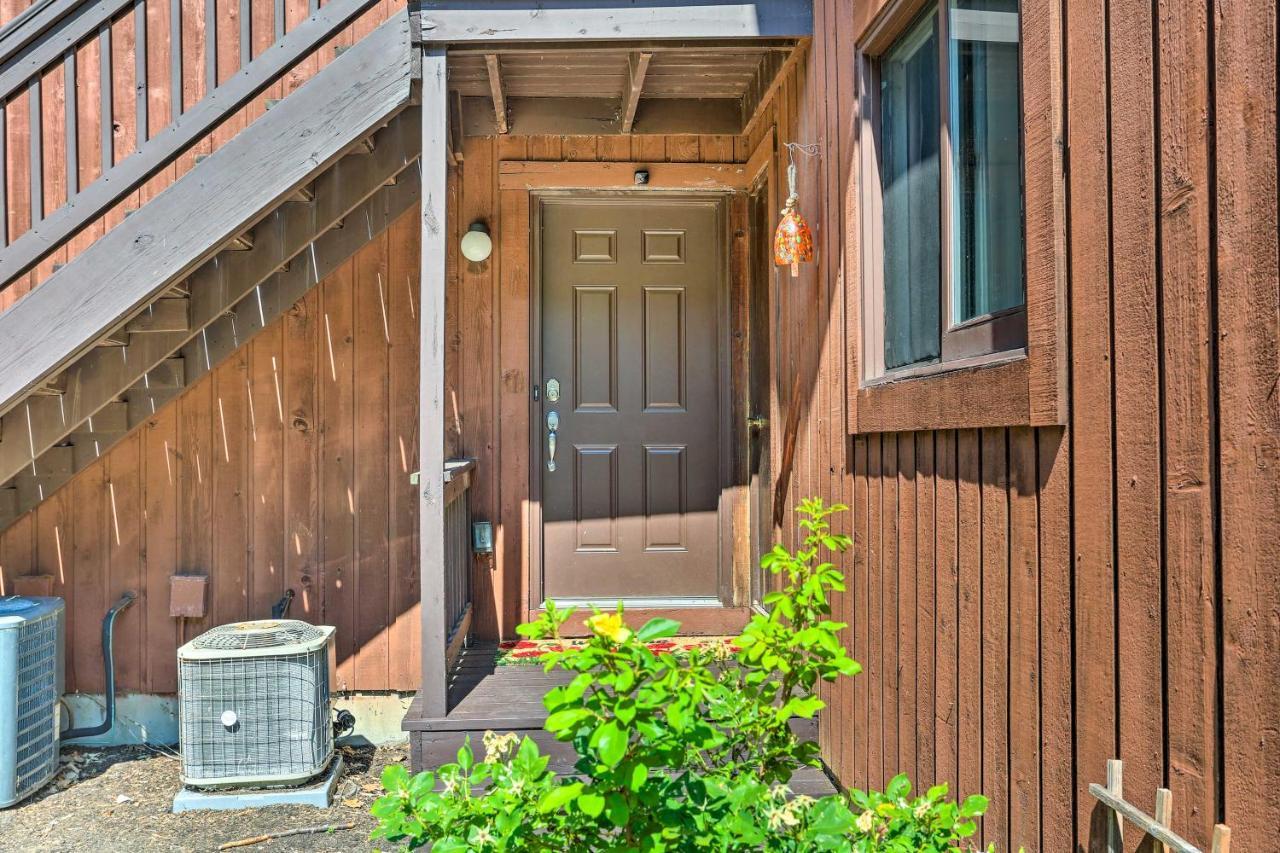 Sun-lit Less Than 2 Mi To Resort! Apartment *