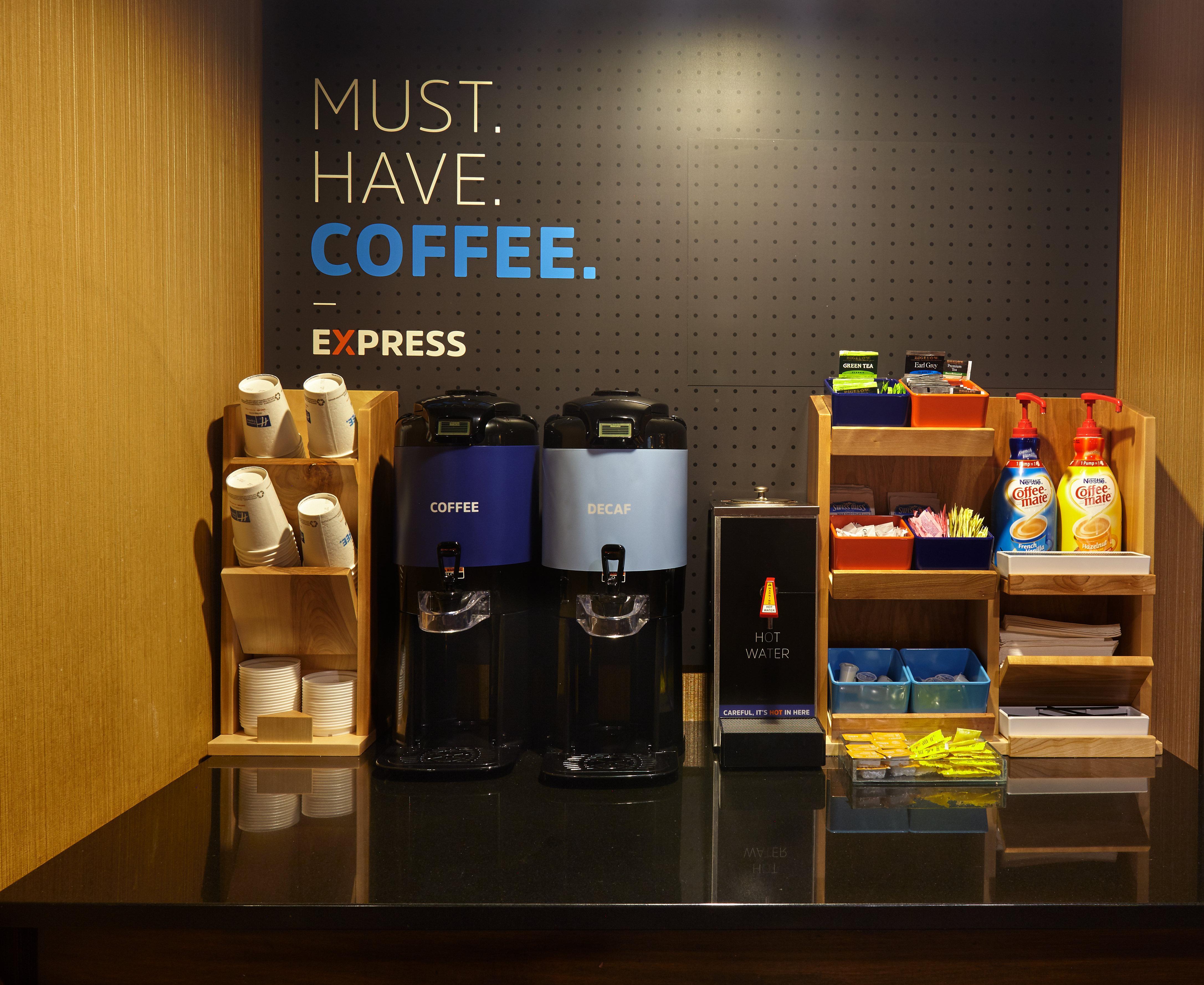 Express & Millville By Ihg Hotel 2*