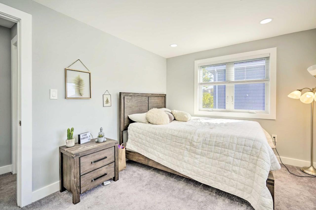 Getaway Grill, 1 Block To Beach! Holiday home Long Branch