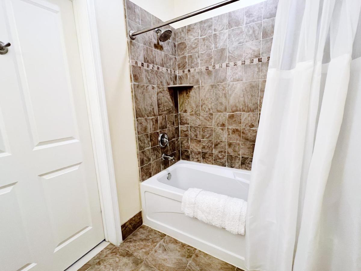 Mountain Creek At Appalachian - Pool & Hot Tub Aparthotel